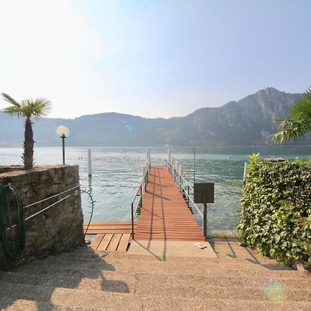 Luganersee, Pool, Strand, Parkplatz, Suite Bissone Esterno foto